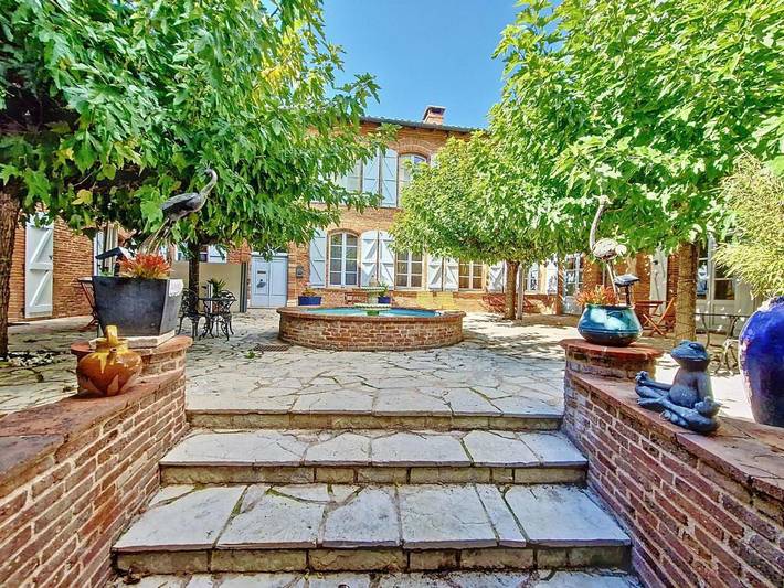 Maison d’hôte pour 3 personnes, avec Terrasse et Jacuzzi ainsi que Piscine et Vue
