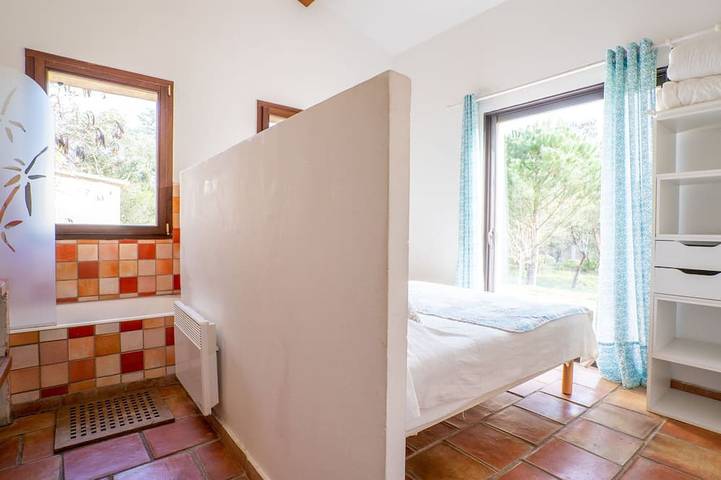 Location de vacances pour 9 personnes, avec piscine à La Môle - 4