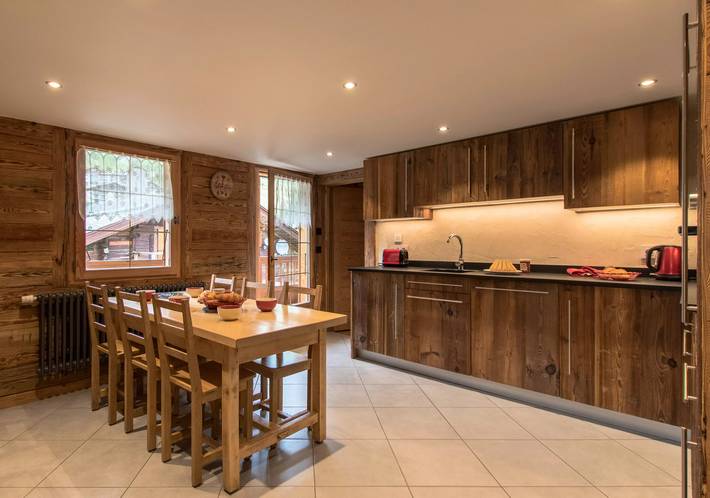 Gîte pour 6 personnes, avec balcon dans Col De La Colombière