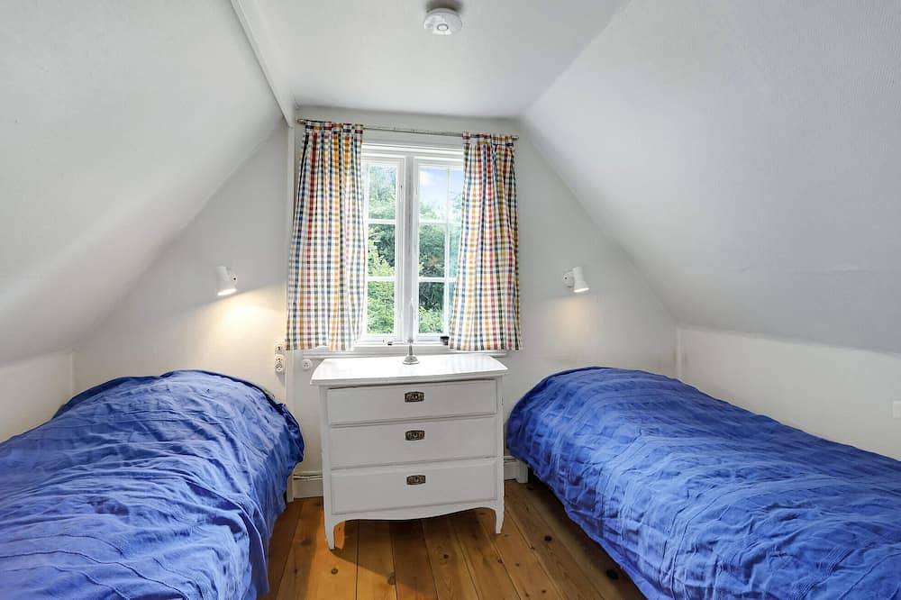 2 bedroom beautiful home in Gudhjem in Gudhjem, Bornholm