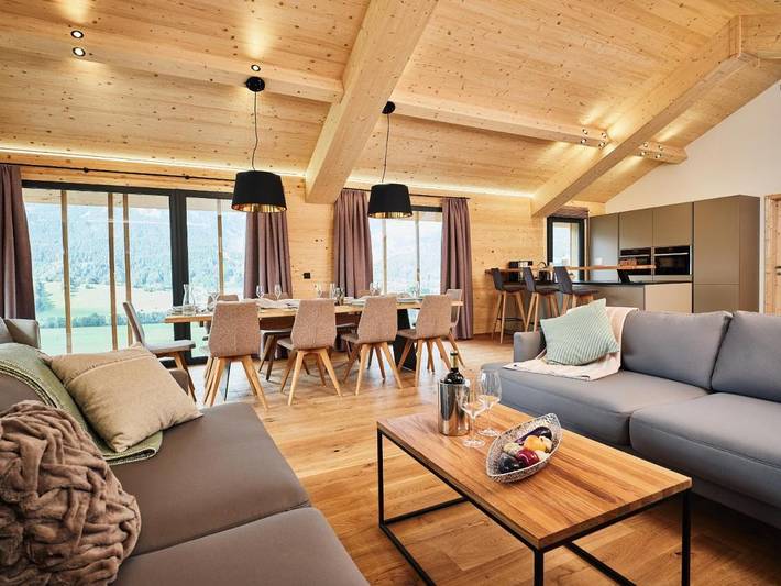Ferienwohnung für 4 Personen, mit Whirlpool und Balkon sowie Pool und Sauna