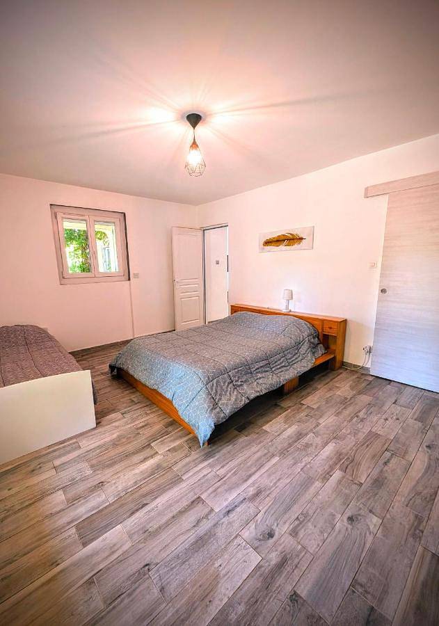 Appartement entier, Le Gîte d'Entressen Piscine Jeux & Pétanque Istres Miramas in Istres, Côte méditerranéenne (France)