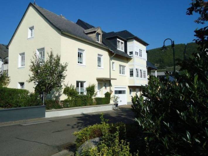 Ferienhaus für 7 Personen, mit Balkon und Terrasse sowie Garten in Trittenheim