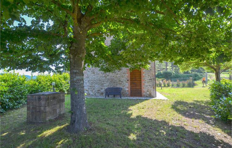 Apartamento de lujo de 70 m2 con aparcamiento, piscina, jardín, cocina y aseo in Umbertide, Valtiberina