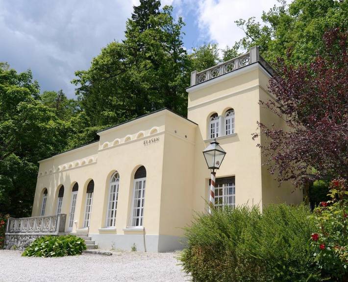 Villa für 10 Personen, mit Balkon und Terrasse sowie Garten und Seeblick in Bled