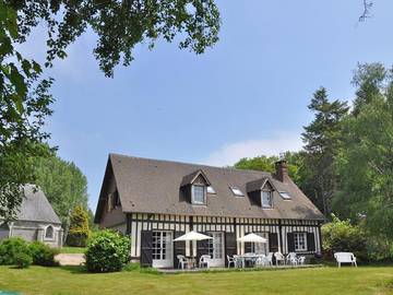 Gîte pour 12 personnes, avec terrasse et jardin à Hautot-l'Auvray