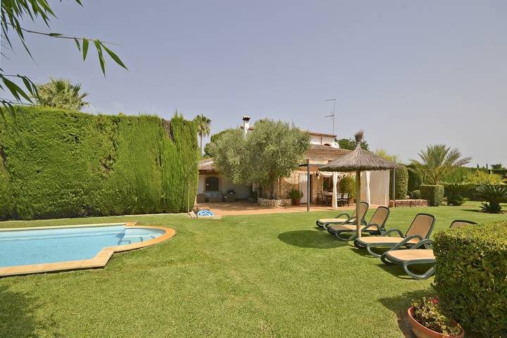 Bennassar in Inca, Majorca Center