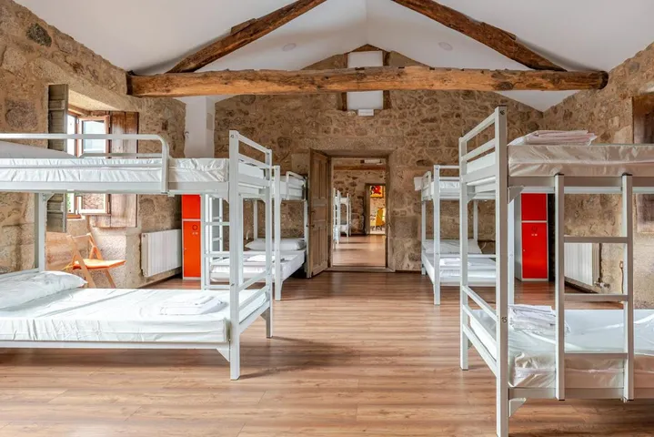Auberge pour 8 personnes, avec balcon ainsi que vue et jardin - 1