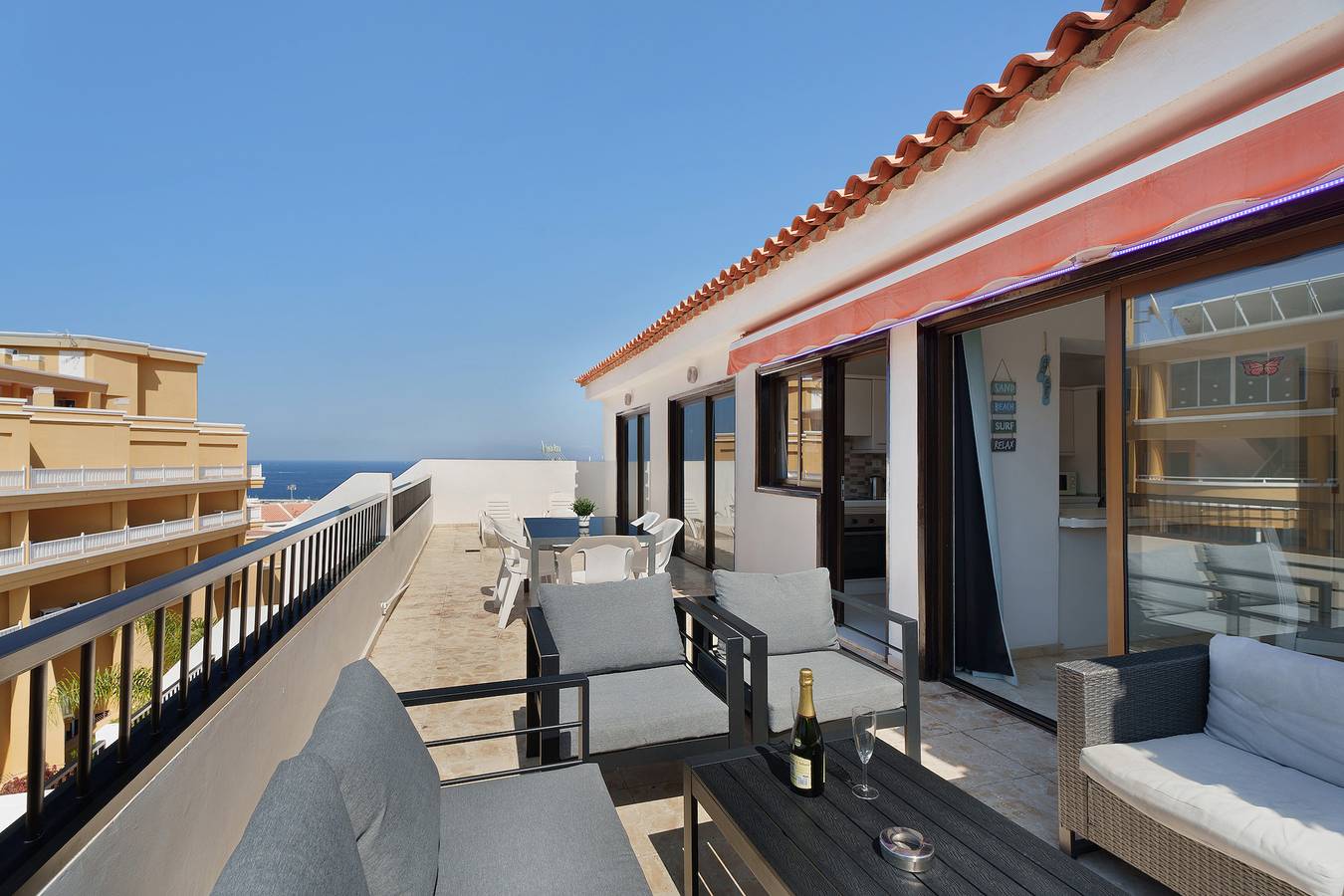 Vacation Home "3 Bedrooms with Views" with Shared Pool & Wi-Fi in Playa Puerto Colón, Adeje