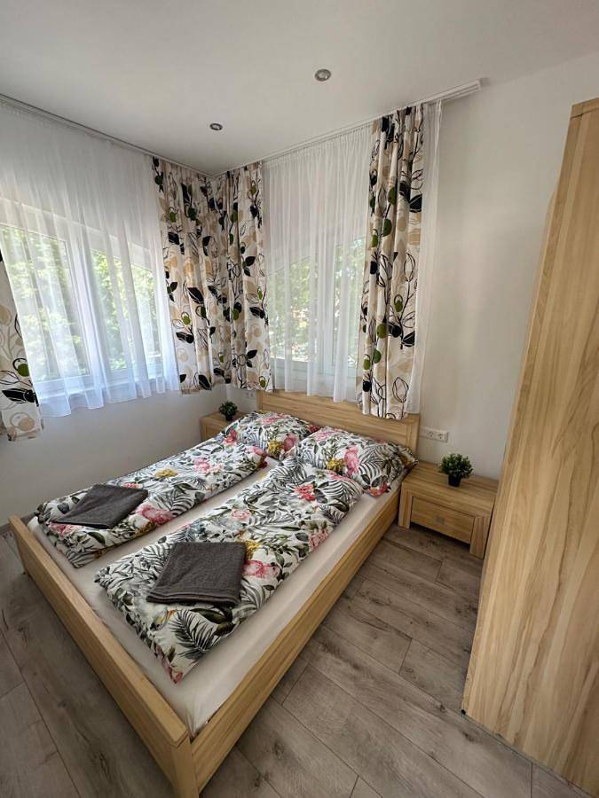 Hullam Rooms Siofok in Siófok, Siófoki en omgeving