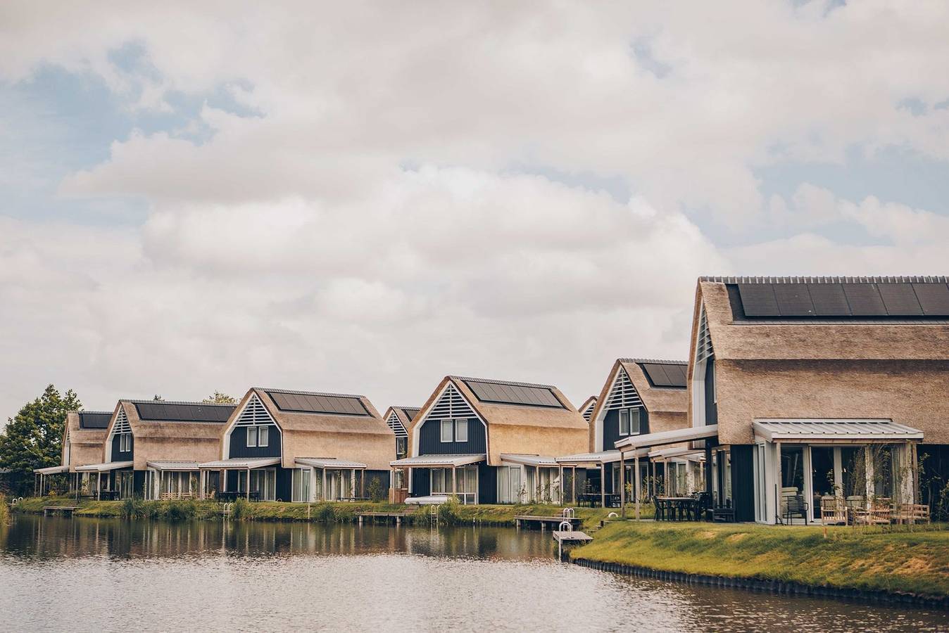 Parc Pharshoeke - Watervilla buitenzijde | 8p in Heeg, Ijsselmeer