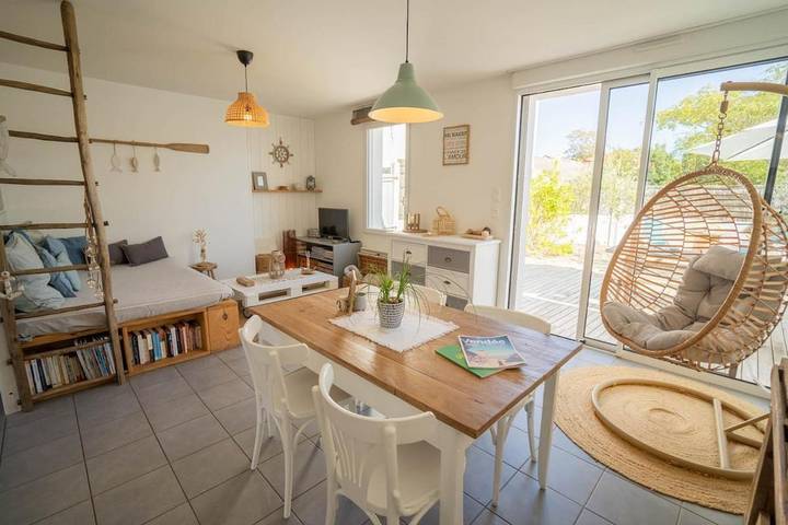 Maison de vacances pour 4 personnes, avec terrasse et jardin