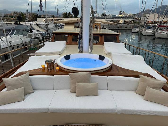 Barca per 2 persone, con panorama in Italia