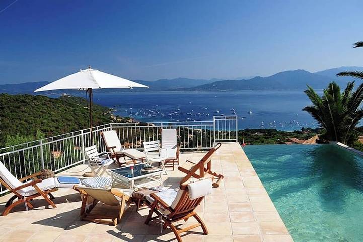 Villa for 10 people, with garden - 1