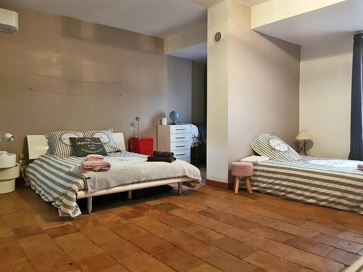 Chambre d’hôte pour 4 personnes, avec jardin dans le Gard - 3