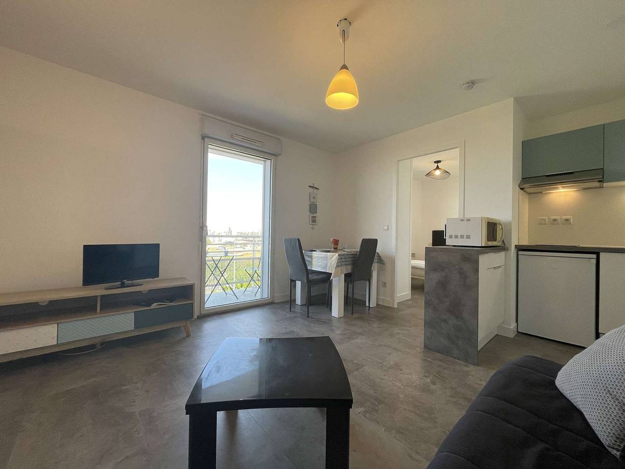 Ganze Wohnung, 2-Zimmer-Wohnung mit Balkon, sichere Residenz und Parkplatz in La Rochelle in La Rochelle, La Rochelle und Umgebung