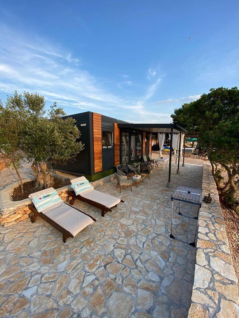 Strandhaus Danica Bain mit Pool und Frühstück in Kornaten, Dalmatinische Inseln