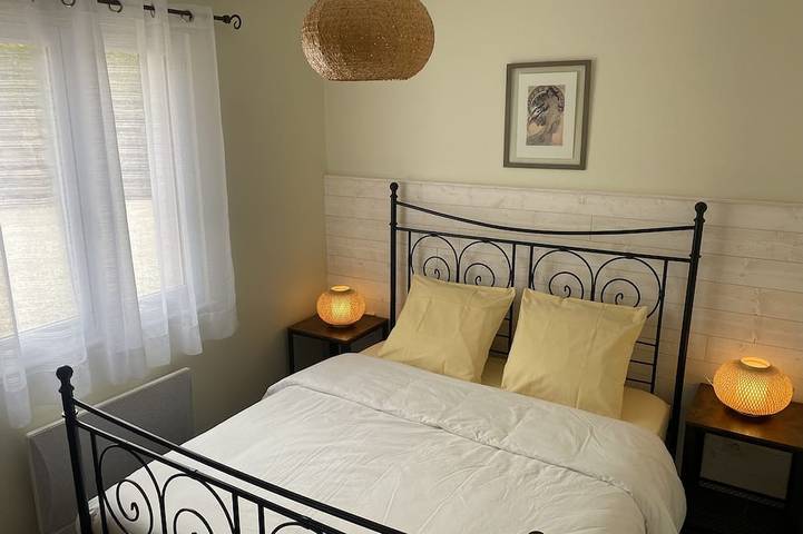 Location de vacances pour 6 personnes, avec terrasse et jardin, animaux acceptés à Allemagne-en-Provence - 2