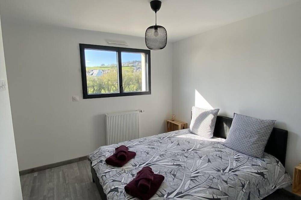 Maison Neuve à 250 mètres de la plage in Telgruc-sur-Mer, Iroise
