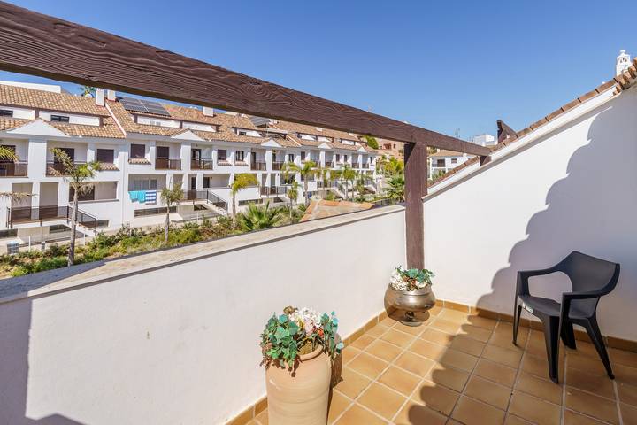 Holiday Home 'Villa Andy en Melisa' close to the Sea with Shared Pool & Wi-Fi in Riviera del Sol, Mijas