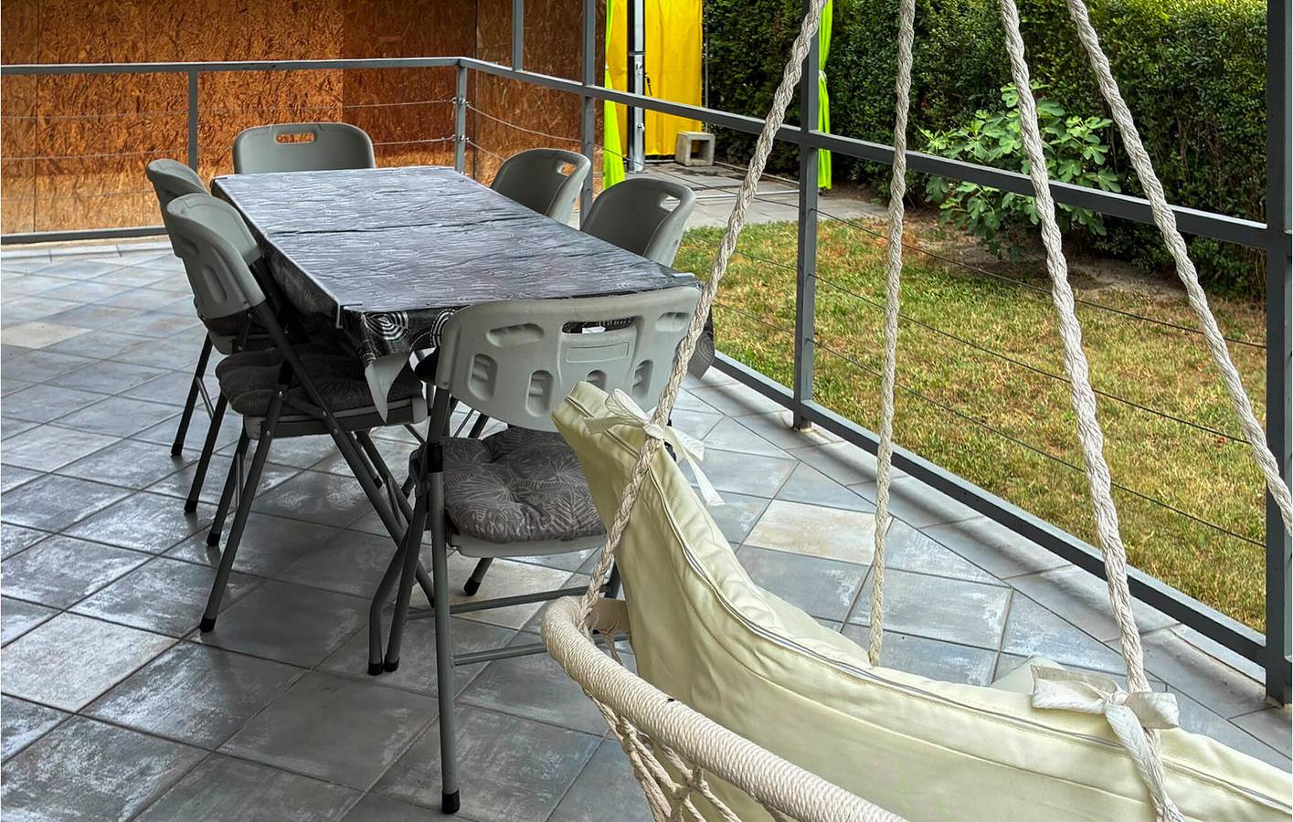 Elegante appartamento con 1 camera da letto sul Danubio: Wi-Fi, aria condizionata, parcheggio e terrazza in Draž, Osijek-Baranja