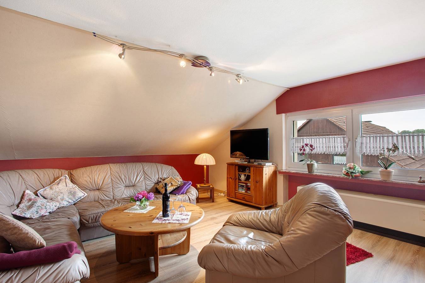 Ganze Wohnung, "Ferienwohnung Triska" mit Gemeinschaftsgarten und Wlan in Balve, Sorpesee