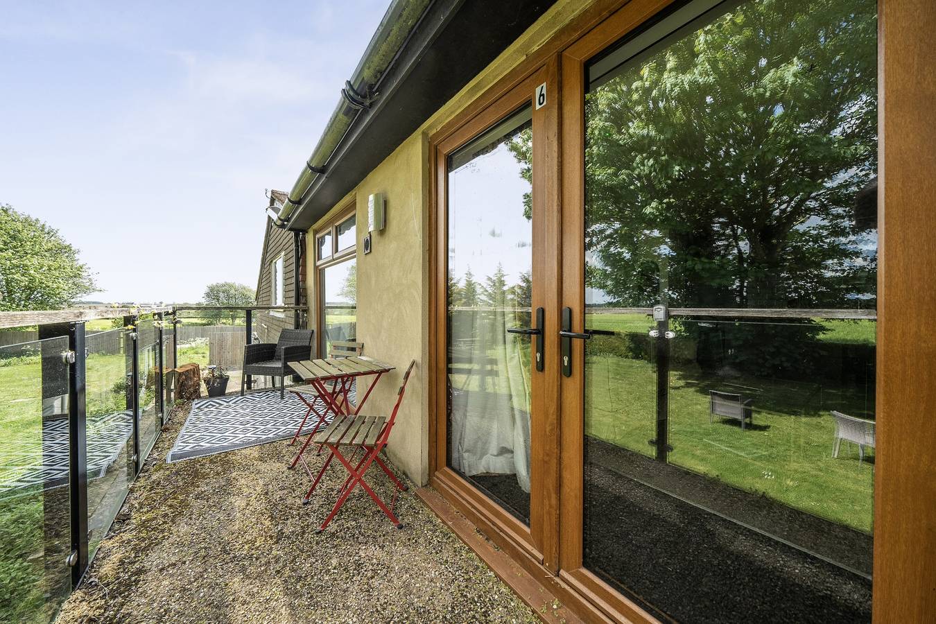 Entire holiday apartment, Modern Peaceful Open Plan 1-Bed Apartment Rutland in Morcott, Rutland