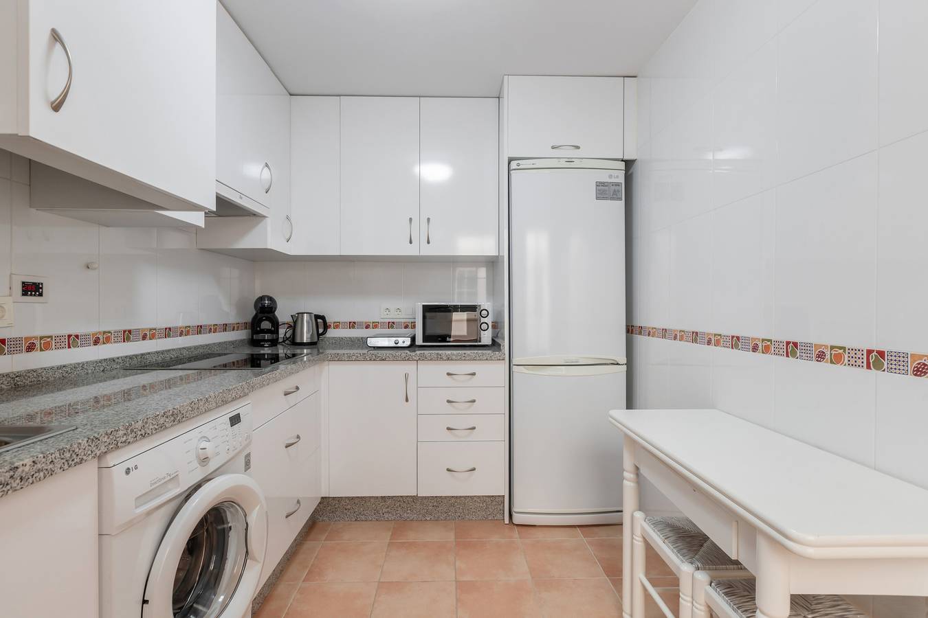 Apartamento 'San Miguel Centro De Torremolinos' con Wi-Fi y aire acondicionado