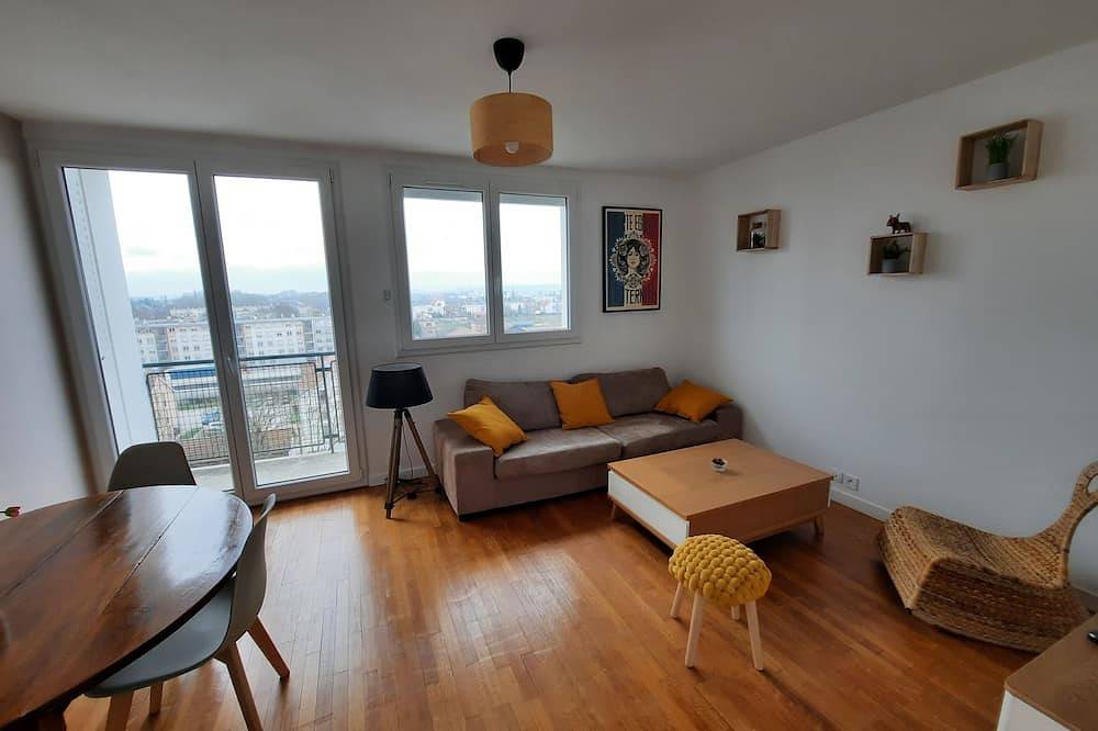 Entire apartment, Apartment 70m2 3 bedrooms with 3 double beds in Troyes, Aube
