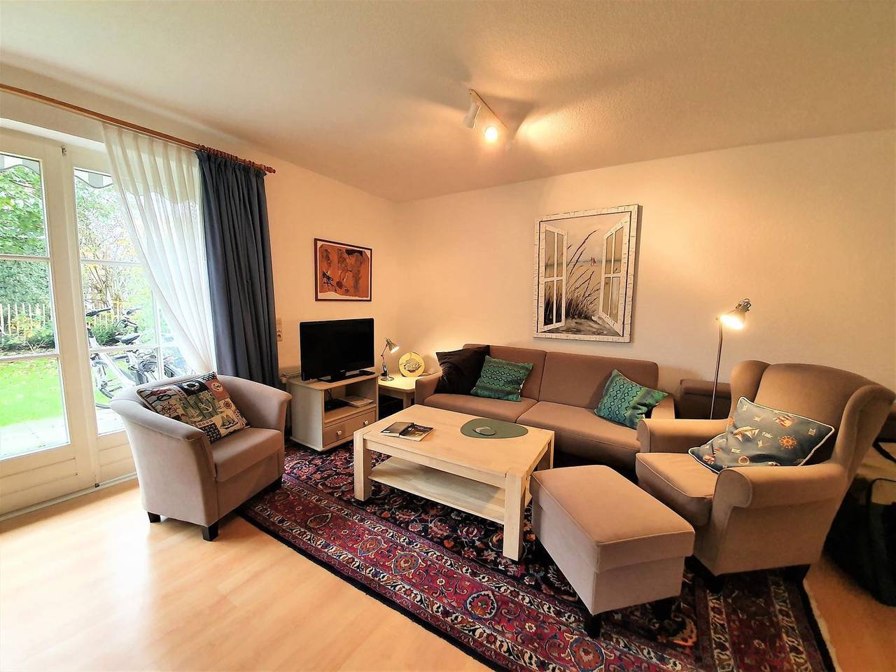 Ganze Wohnung, Ferienwohnung Elsa in Borgsum: Garten, Terrasse & Hund willkommen in Borgsum, Föhr