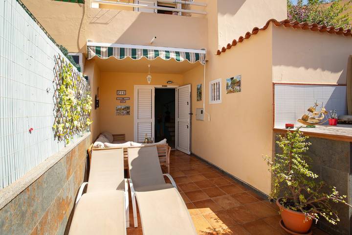 Casa vacanze 'Bungalow Sonemar 216' con piscina condivisa, Wi-Fi e aria condizionata in Sonnenland, San Bartolomé de Tirajana