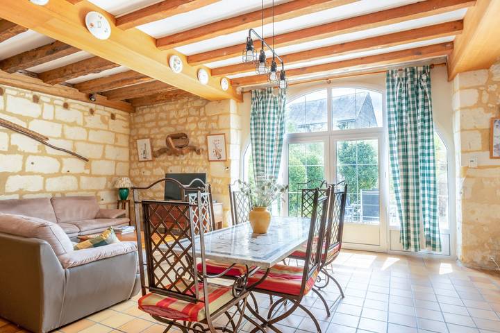 Maison Meslaie - Maison pour 10 avec piscine in Beaumont-en-Véron, Vallée de la Loire