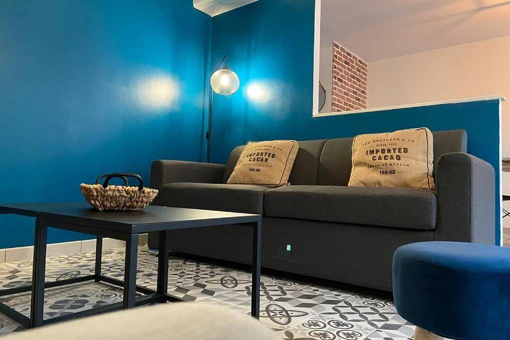 Appartement entier, One-Bedroom Apartment in Pontgouin, Région de Chartres