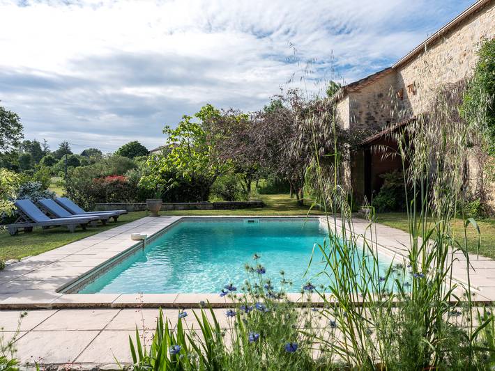 Gîte pour 6 personnes, avec piscine à Mauroux - 2