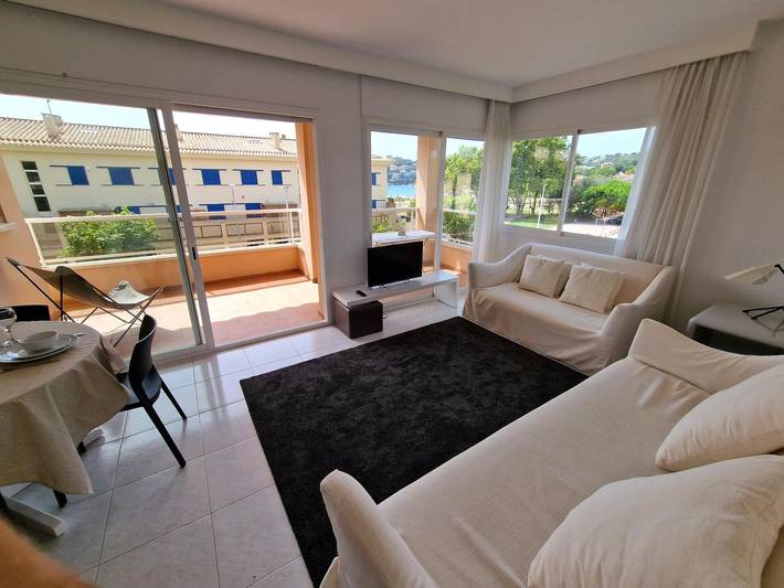 Apartamento vacacional entero, S'Agaró -Apartamento con piscina comunitaria a 1 minuto de la playa in S'Agaró, Sant Feliu de Guíxols