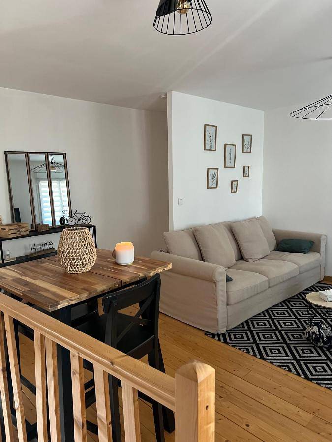 Gîte pour 4 personnes, avec terrasse dans Mailly-Champagne
