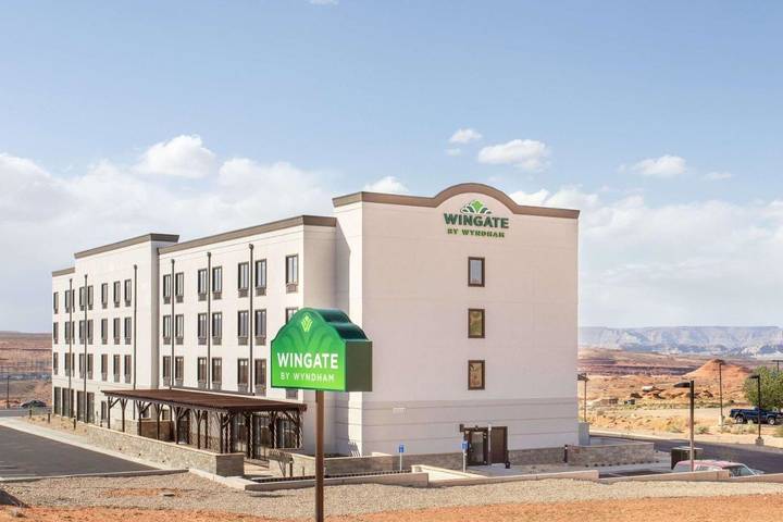 Hôtel pour 10 personnes, avec jacuzzi et piscine