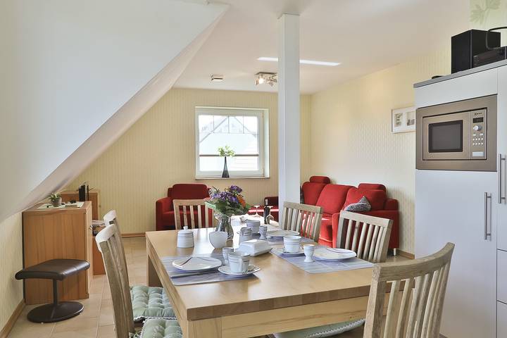 Ferienwohnung für 6 Personen, mit Garten und Balkon in Rostock und Umgebung - 3