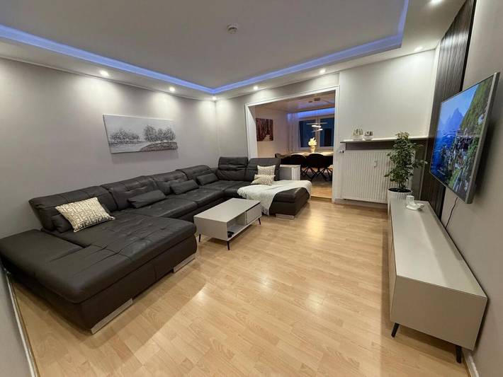 Ferienwohnung für 6 Personen, mit Balkon und Terrasse sowie Ausblick