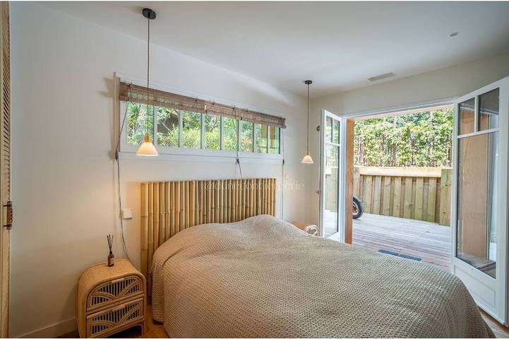 Location de vacances pour 12 personnes, avec jacuzzi ainsi que balcon et jardin dans Plage Du Truc Vert Cap Ferret - 3