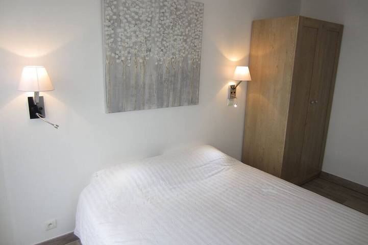 Gîte pour 4 personnes, avec terrasse dans Plage de Saint-Cyr sur Mer Les Lecques - 4