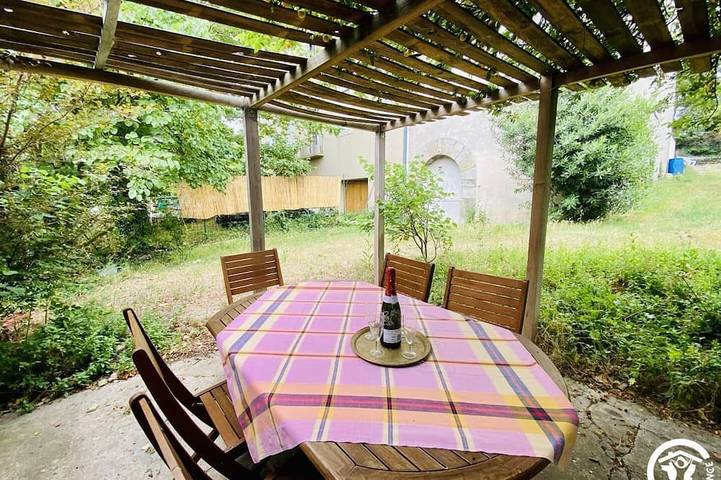 Location de vacances pour 13 personnes, avec Jardin à Davejean