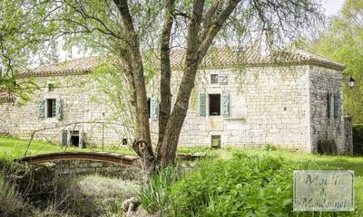 Gîte pour 8 personnes, avec terrasse et jardin à Montdoumerc