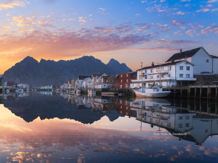 Leilighetshotell for 4 personer, med utsikt og terrasse i Lofoten