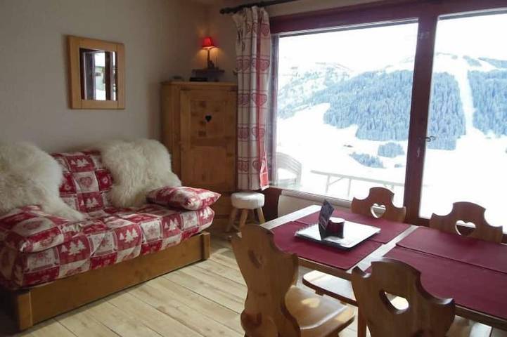 Location de vacances pour 4 personnes, avec terrasse et jardin à Notre-Dame-de-Bellecombe