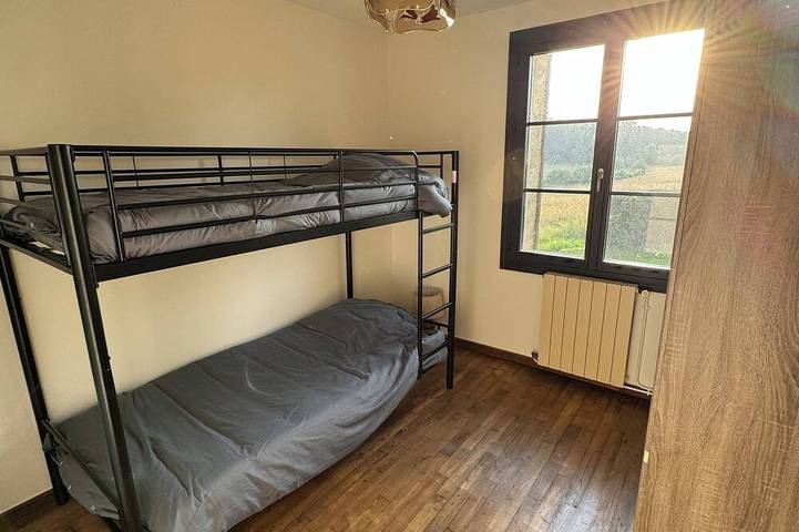 Location de vacances pour 6 personnes, avec jardin à Pontours - 3