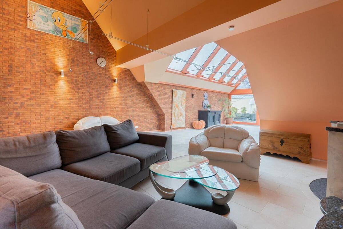 Ganze Wohnung, Sonnendurchflutetes 215qm Loft für 6 Personen in Nürnberg, Franken