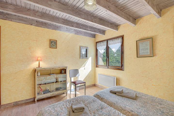 Chambre d'hôtes 'Poème et Aquarelle' avec vue sur la montagne, terrasse partagée et Wi-Fi in Beauvezer, Région Castellane