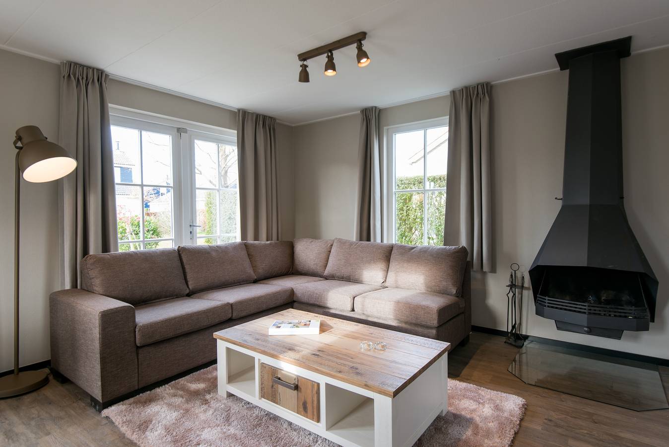 Bungalow für 6 Personen mit Terrasse in Burgh-Haamstede, Zeeuwse Kust