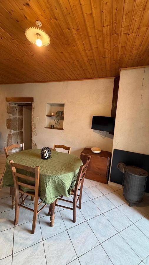 Gîte pour 6 personnes, avec vue et jardin, animaux acceptés à Aiguebelette-le-Lac - 3